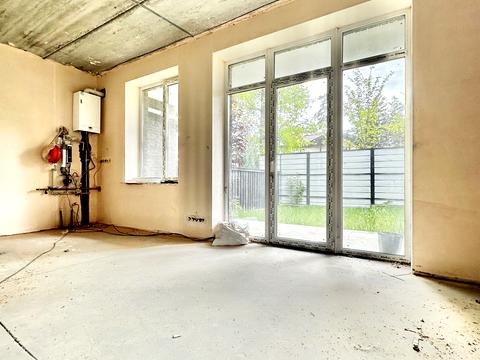 дом по адресу Евгения Коновальца ул.