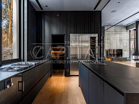 дом по адресу с. Гнедин, Центральная ул.