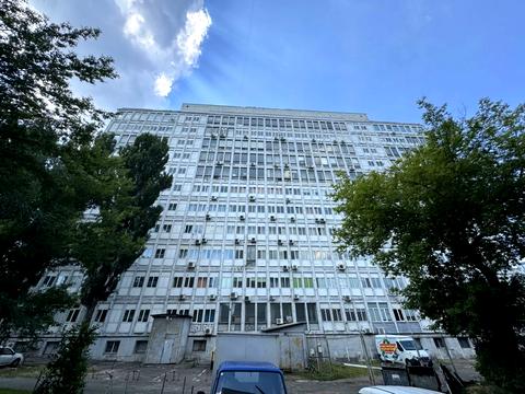 комерційна за адресою Солом'янська вул., 5