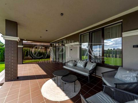 дом по адресу с. Вишенки, Садовая ул.