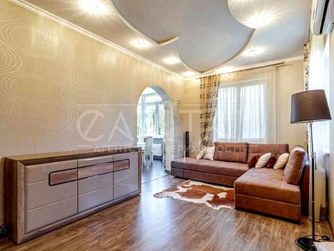 будинок за адресою космонавтів, 32