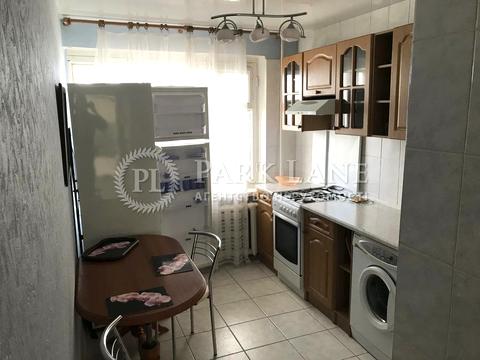 квартира за адресою Київ, Юрія Глушка вул. (Подвойського), 9-А