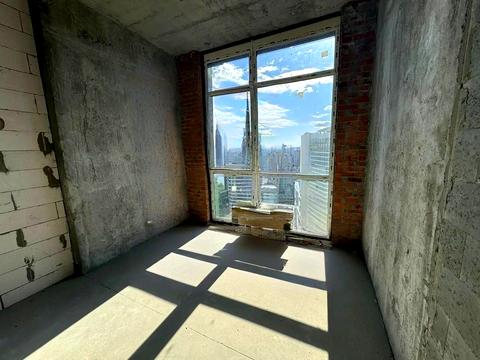 квартира за адресою Причальна вул., 8