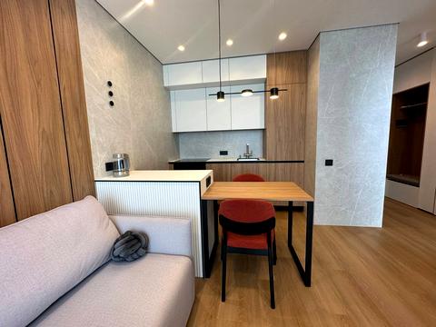 квартира по адресу Салютная ул., (Будинок 02301-02303)