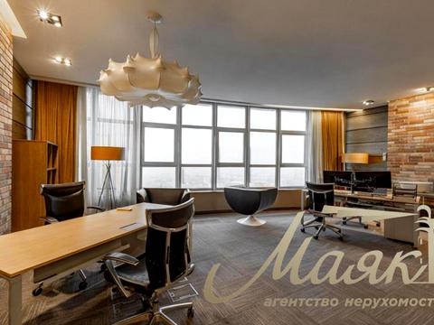 комерційна за адресою Кловський узвіз, 7a