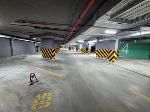 паркоместо по адресу Сечевых Стрельцов ул., 28-А