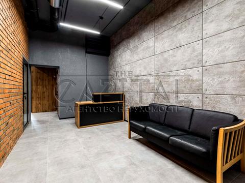 комерційна за адресою Соборна вул., 126/1