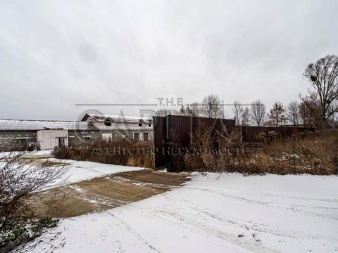 комерційна за адресою Центральна, 5