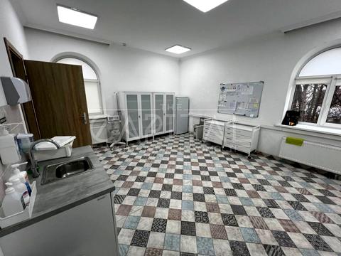 комерційна за адресою Кам'янська вул. (Дніпродзержинська), 75