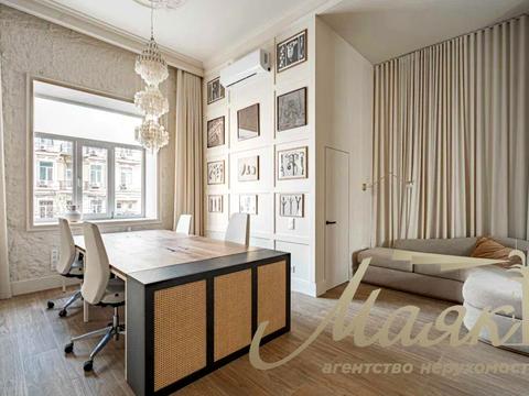 комерційна за адресою Саксаганського вул., 33