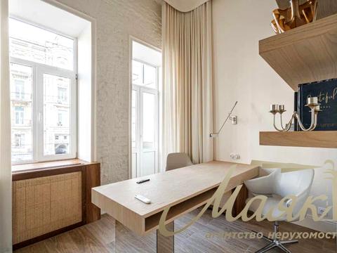 комерційна за адресою Саксаганського вул., 33