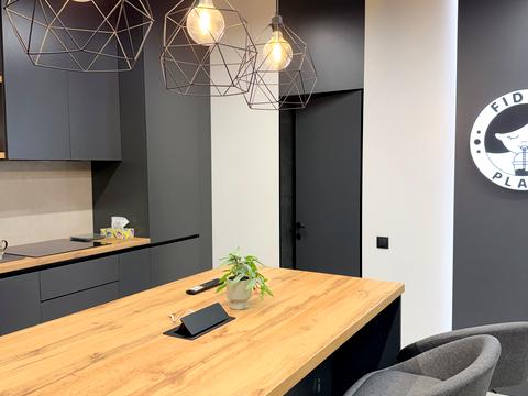 комерційна за адресою Київська вул., 235-А