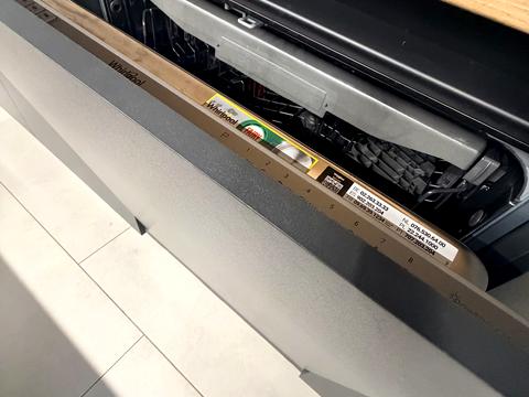 комерційна за адресою Київська вул., 235-А