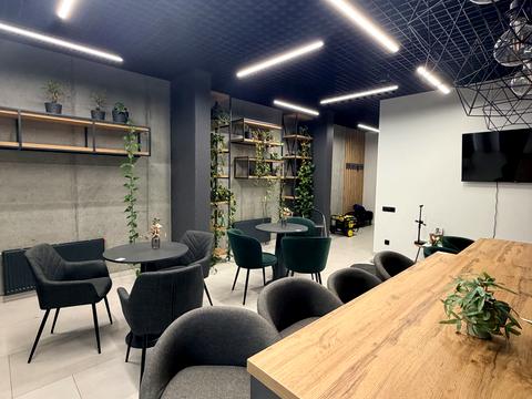 комерційна за адресою Київська вул., 235-А