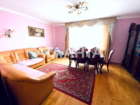 квартира за адресою Якова Головацького вул., 18