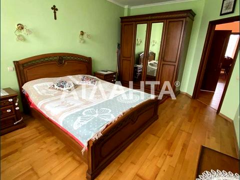 квартира за адресою Якова Головацького вул., 18