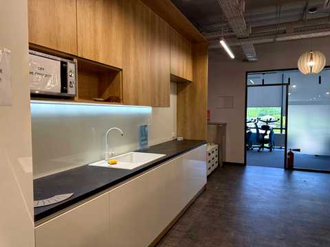 коммерческая по адресу Сім'ї Прахових ул. (Гайдара), 58