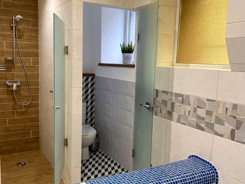 коммерческая по адресу Ефремова ул., 17