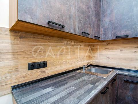 комерційна за адресою Джона Маккейна вул. (Івана Кудрі), 26