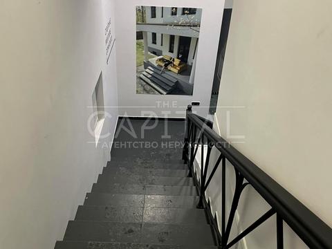 коммерческая по адресу Днепровская набережная ул., 7