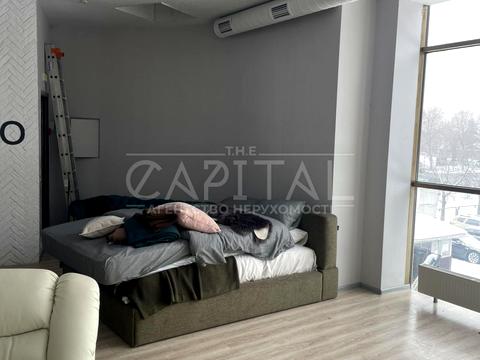 коммерческая по адресу Днепровская набережная ул., 7