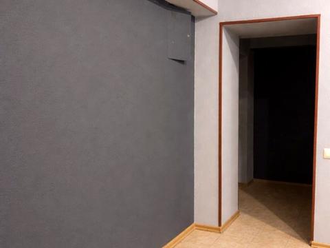 комерційна за адресою Варязький пров., 8