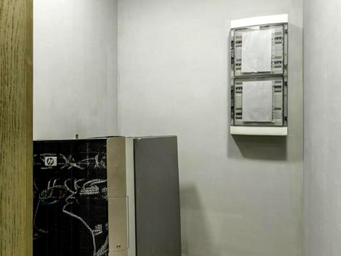 комерційна за адресою Кловський узвіз (Кловський), 7a