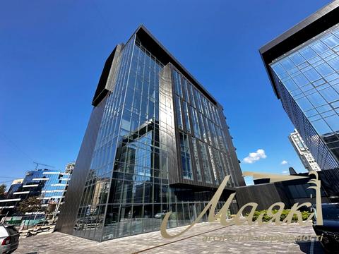 комерційна за адресою Товарна вул., 1