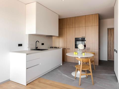 квартира по адресу Думанского ул., 27