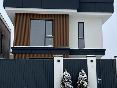 будинок за адресою Шкільний пров., 7