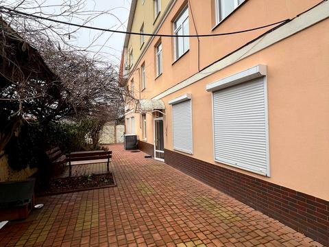 коммерческая по адресу Левитана ул., 101