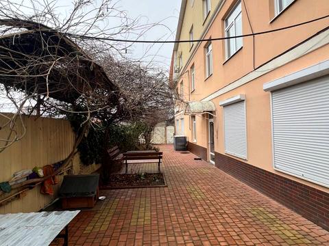 коммерческая по адресу Левитана ул., 101