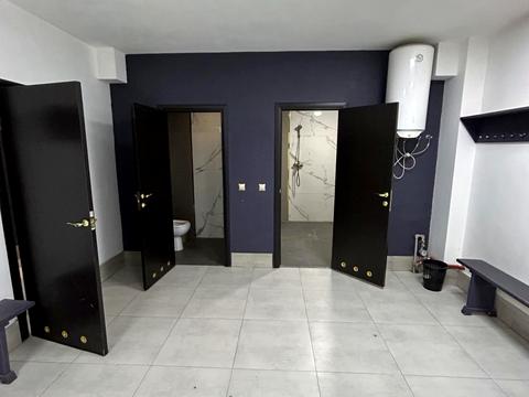 комерційна за адресою Героїв УПА вул., (Будинок)