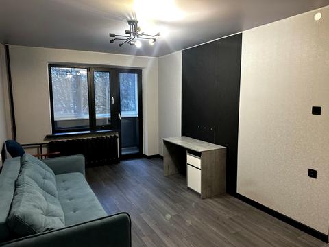 квартира за адресою Івана Мазепи вул. (Мануїльського), 2