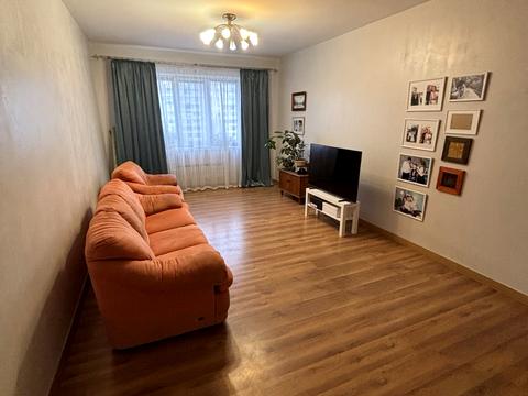 квартира за адресою Металургів просп., 18