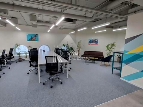 коммерческая по адресу майдан Незалежності пл., 2