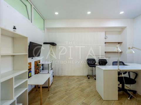 комерційна за адресою Мечникова вул., 106