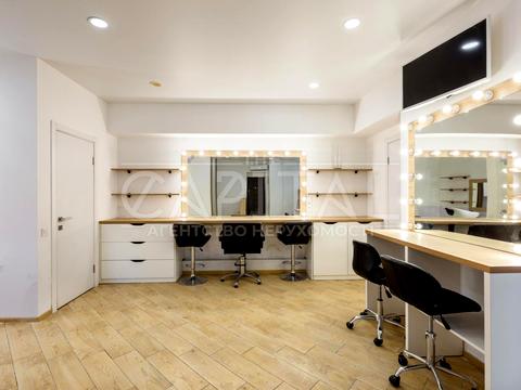 комерційна за адресою Мечникова вул., 106