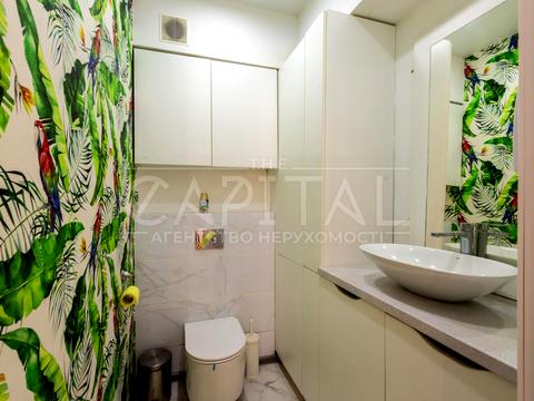 комерційна за адресою Мечникова вул., 106