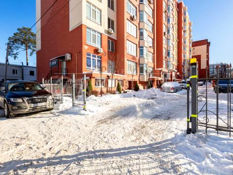 комерційна за адресою Мечникова вул., 106