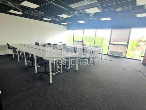 коммерческая по адресу Вадима Гетьмана ул., 6