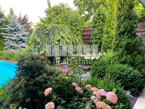 дом по адресу Садова