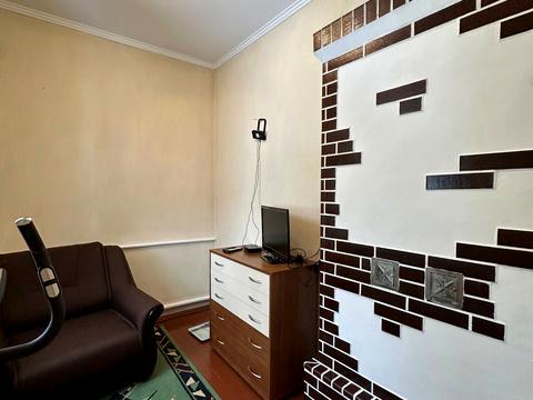 будинок за адресою Квітнева