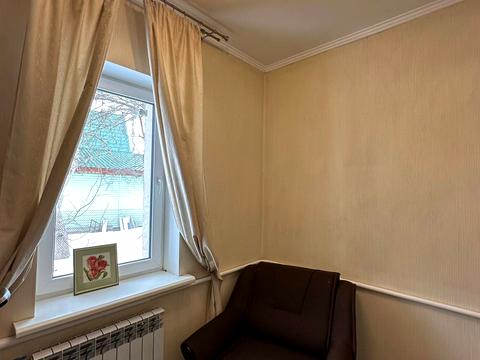 будинок за адресою Квітнева