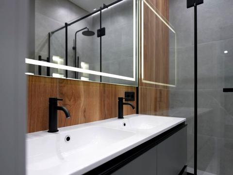 квартира за адресою Андрія Верхогляда вул. (Михайла Драгомирова), 19-А