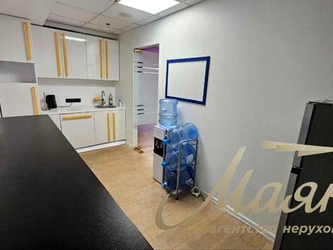 комерційна за адресою Богдана Хмельницького вул., 17/52