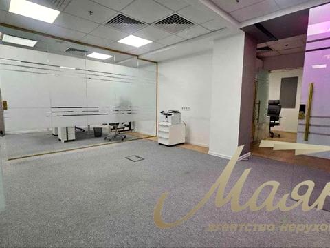 комерційна за адресою Богдана Хмельницького вул., 17/52