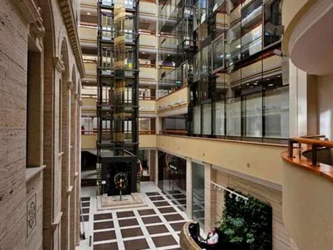 комерційна за адресою Богдана Хмельницького вул., 17/52