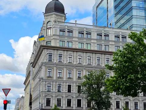 комерційна за адресою Богдана Хмельницького вул., 17/52