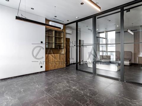 комерційна за адресою Центральна вул., 75